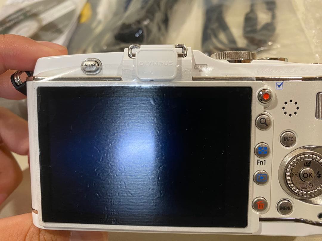 OLYMPUS PEN E-P3 ホワイト　美品