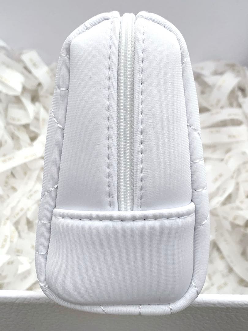 ディオール カプチュール エッセンシャルコフレ展開店舗限定3回使用☆ポーチ新品