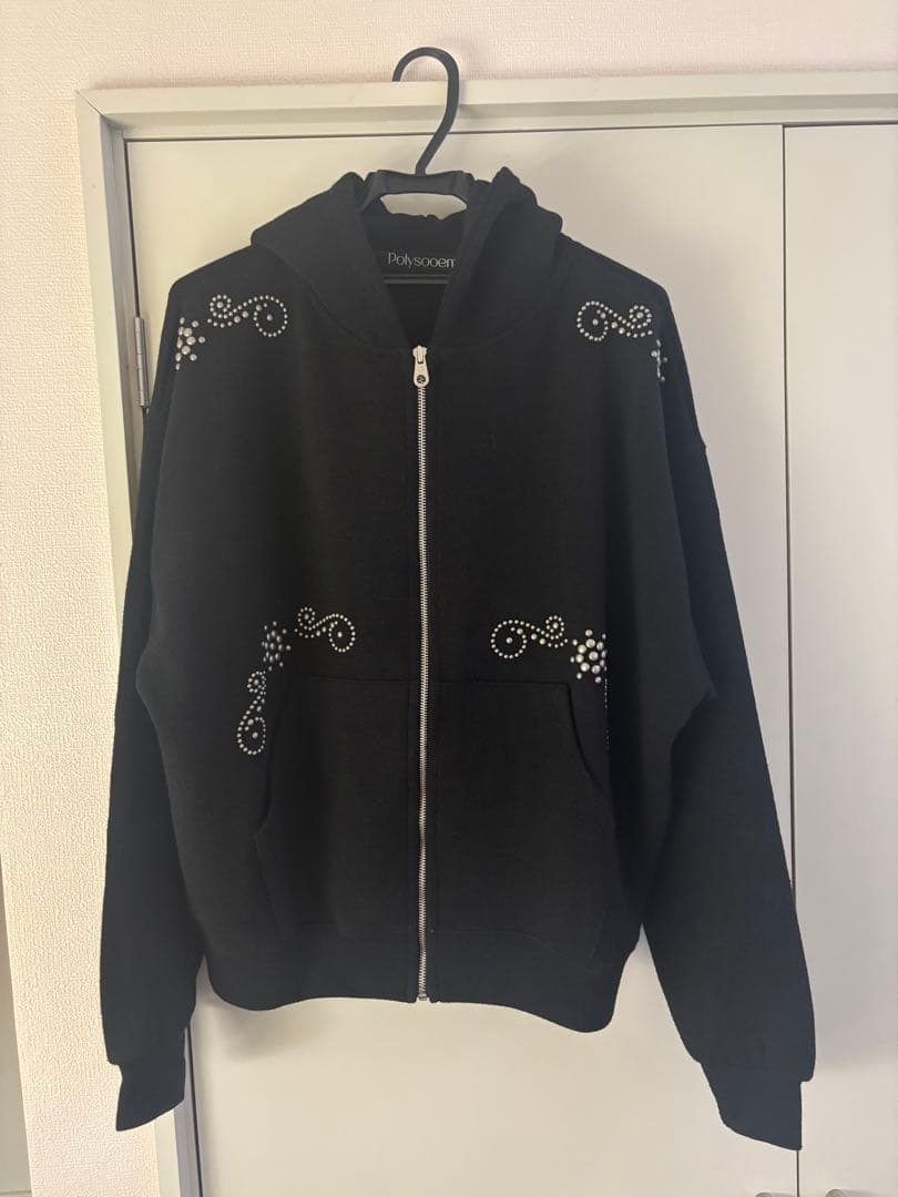 polysooem パーカー