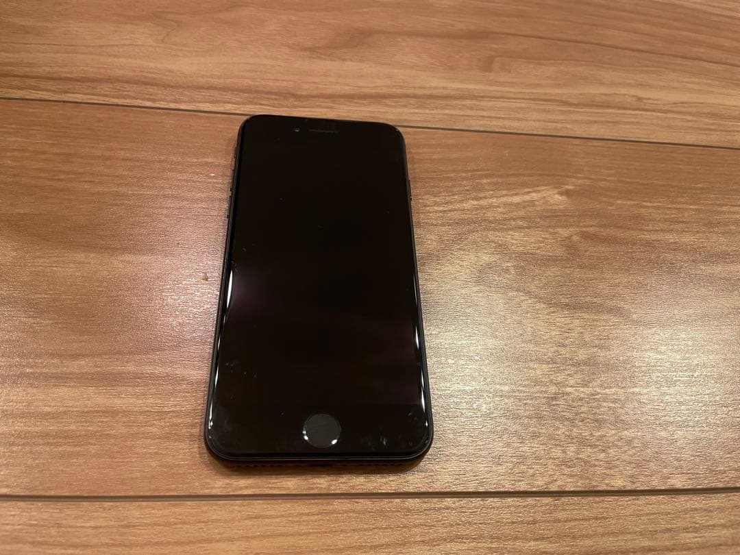 iPhone7 128GB　ブラック　バッテリー最大容量90% 良品