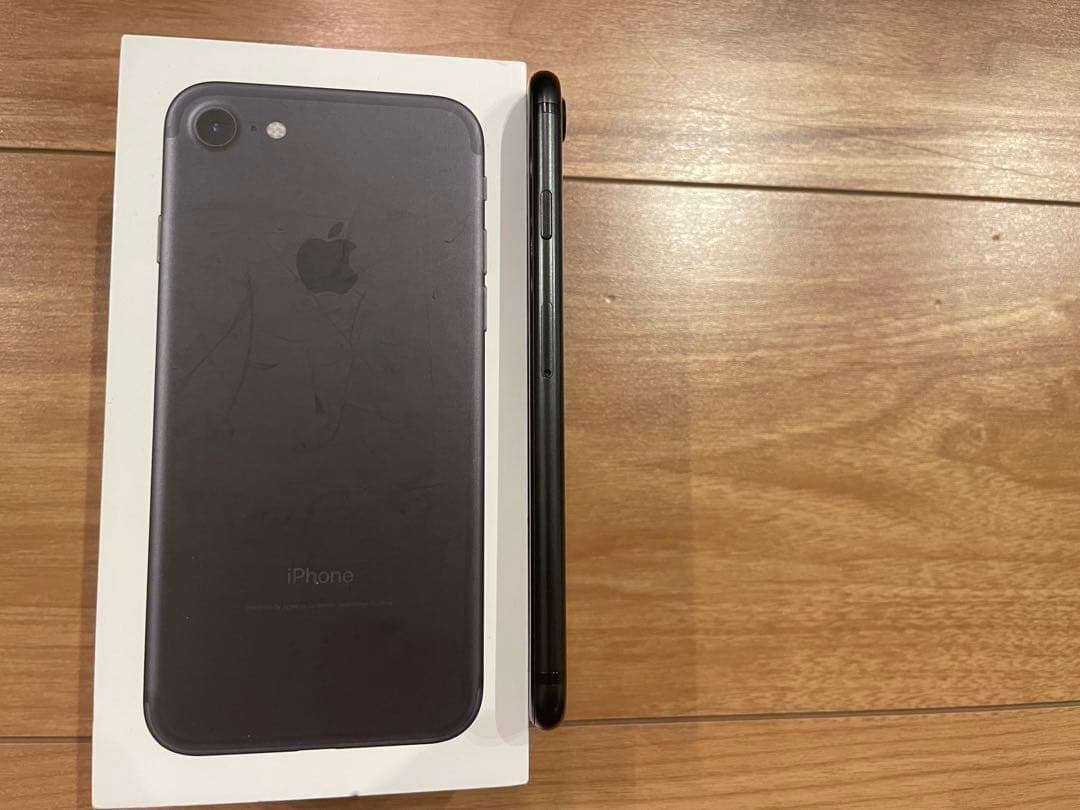 iPhone7 128GB　ブラック　バッテリー最大容量90% 良品