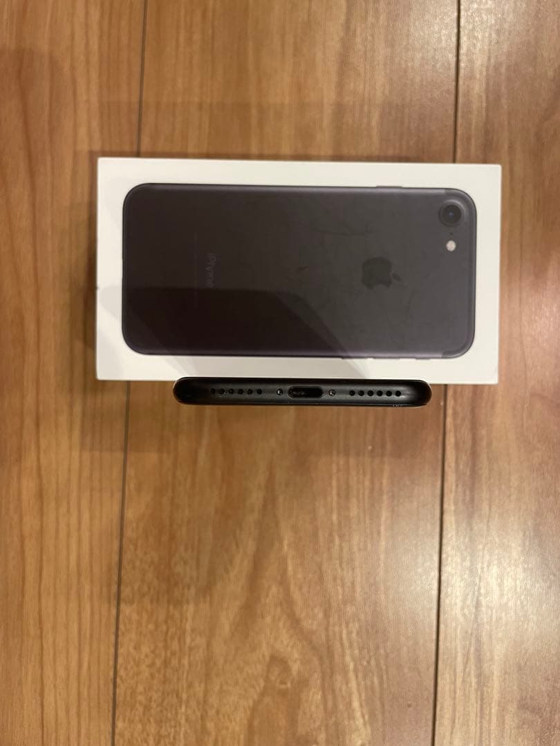iPhone7 128GB　ブラック　バッテリー最大容量90% 良品
