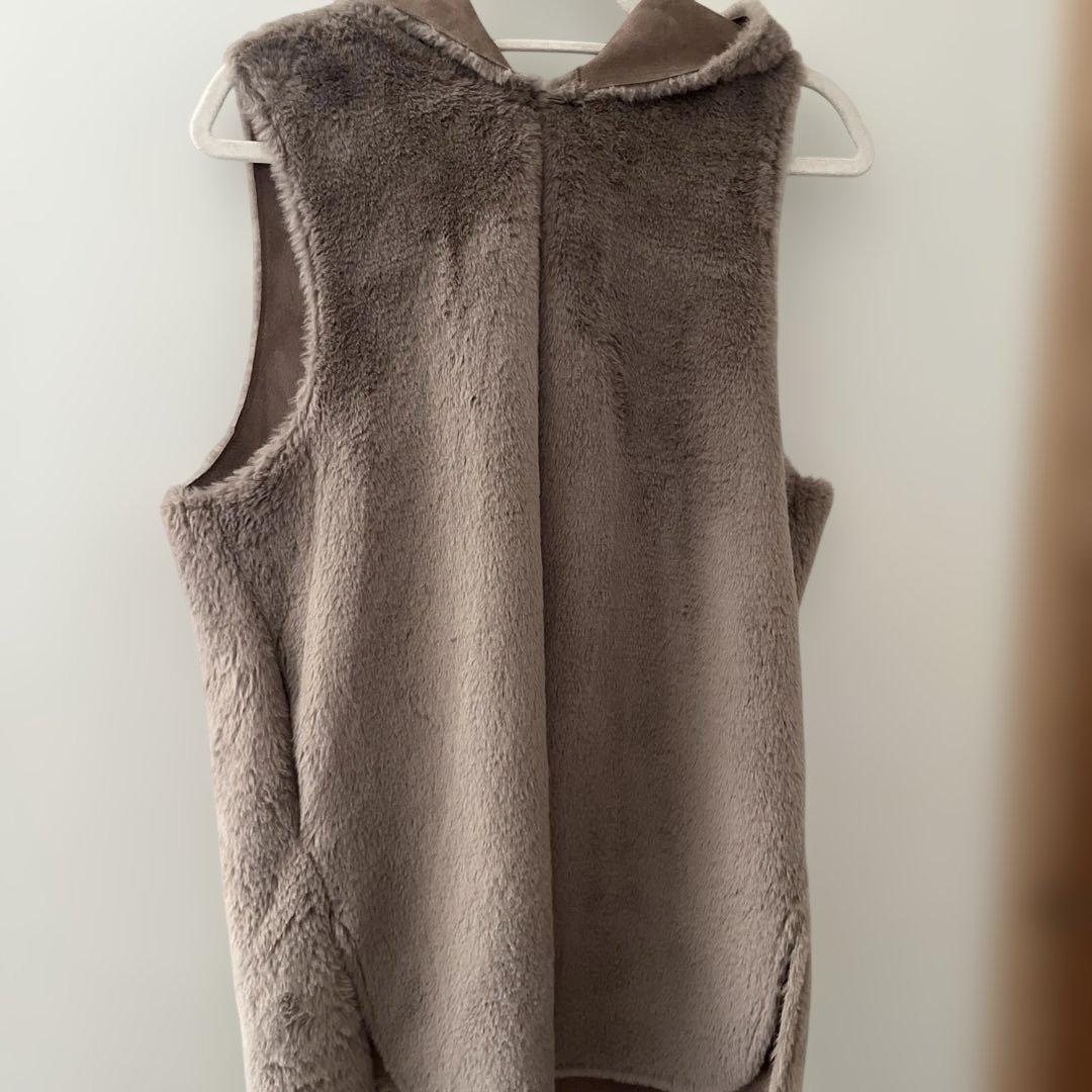 RIVE DROITE(リヴドロワ) エコファーフードジレ