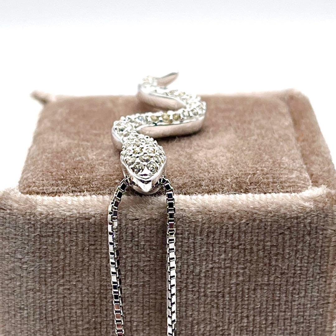 ⭐️SALE⭐スワロフスキー　ネックレス　蛇モチーフ　パヴェ　クリスタル　シルバー