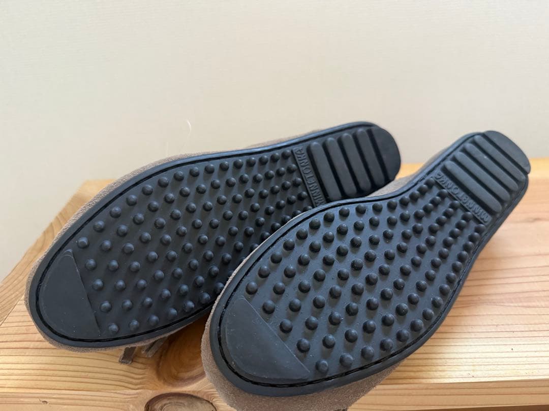 【あー】【箱無価格】Minnetonka モカシン　グレー