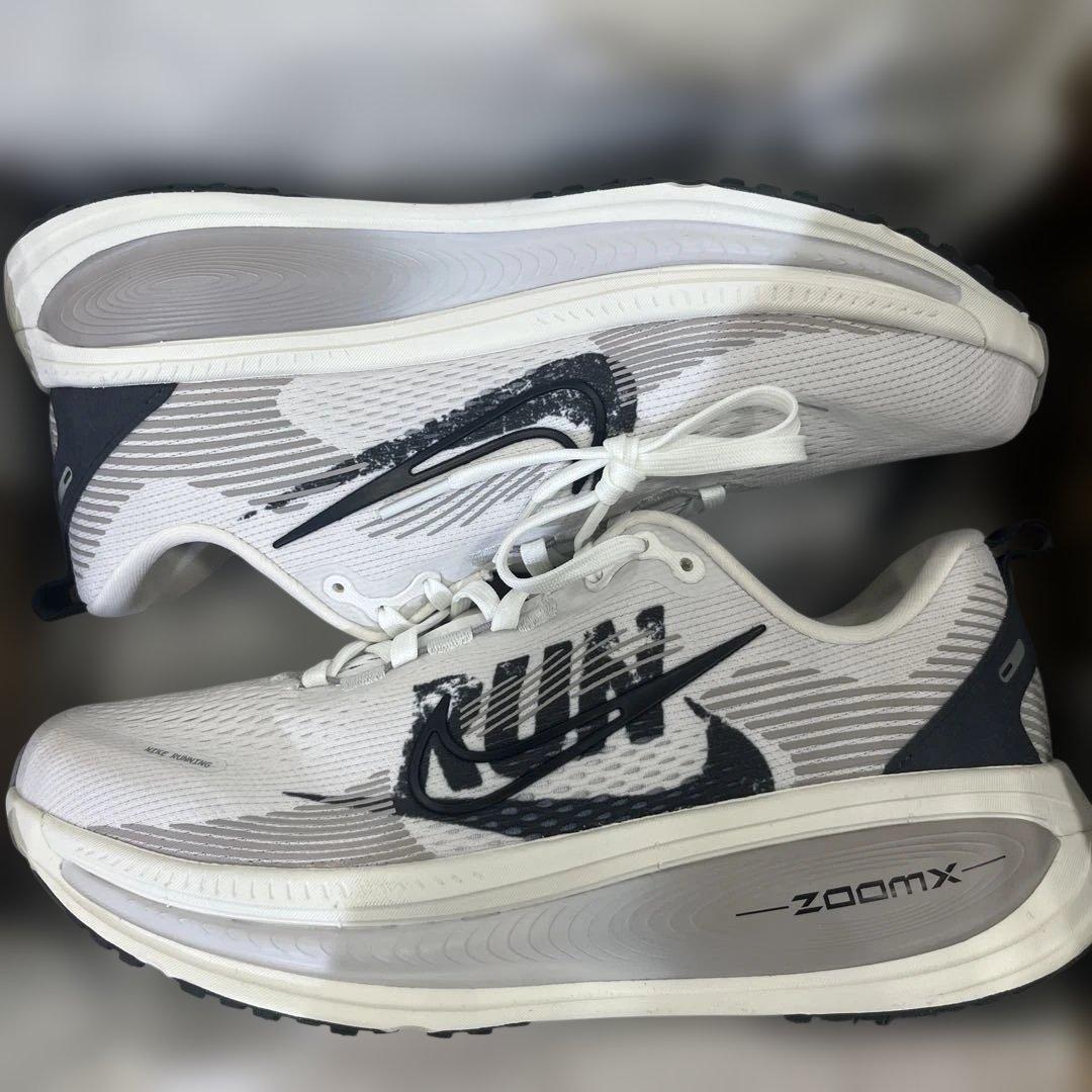 スパイク・シューズ Nike VOMERO 18 RUN 27cm