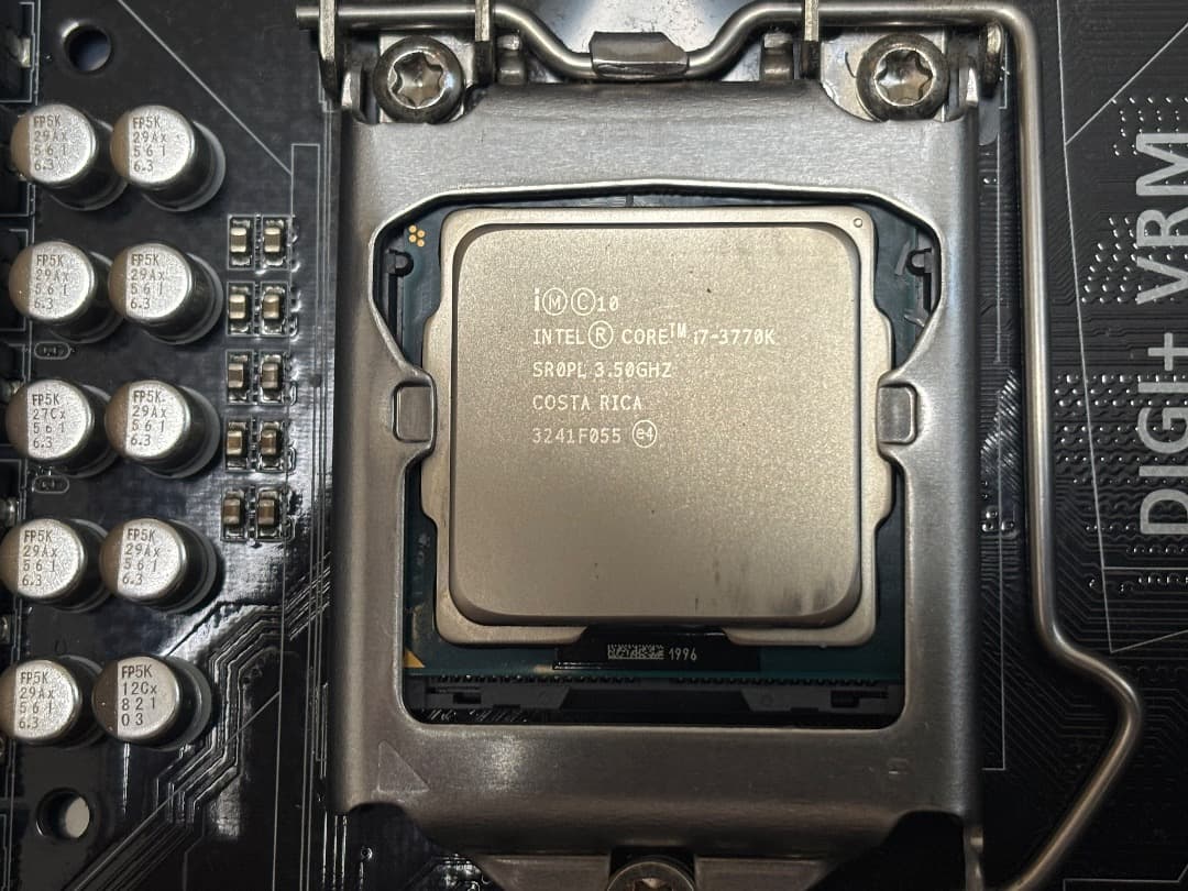 マザーボード ASUS P8Z77-V PRO