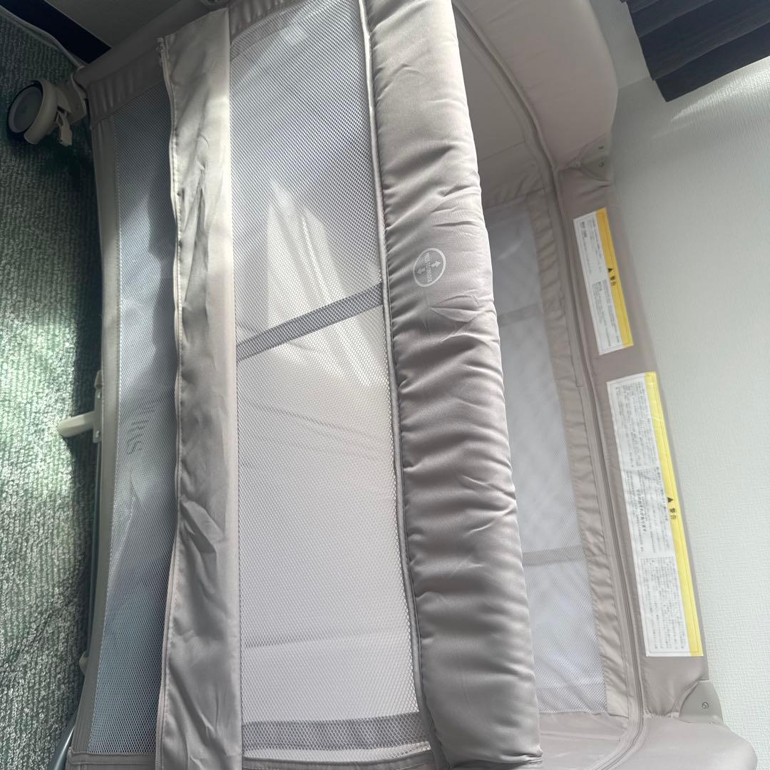 ベージュ メッシュサイド ベビーベッド ゆりかご おむつ交換台付き 0ヶ月〜