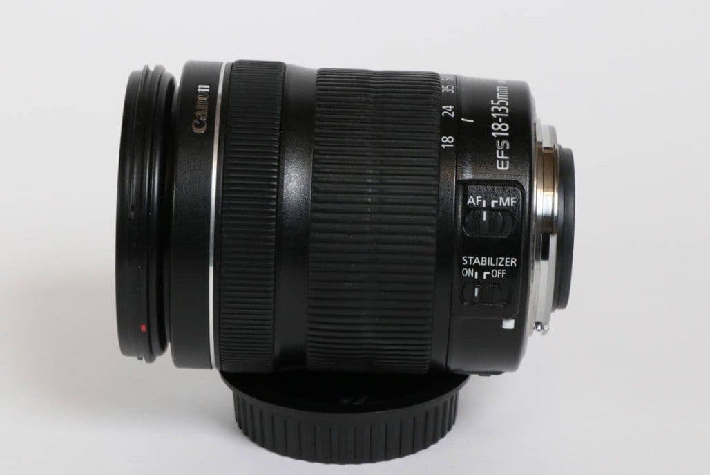 Canon 18-135 stm レンズ ズーム 美品 純正フード セット