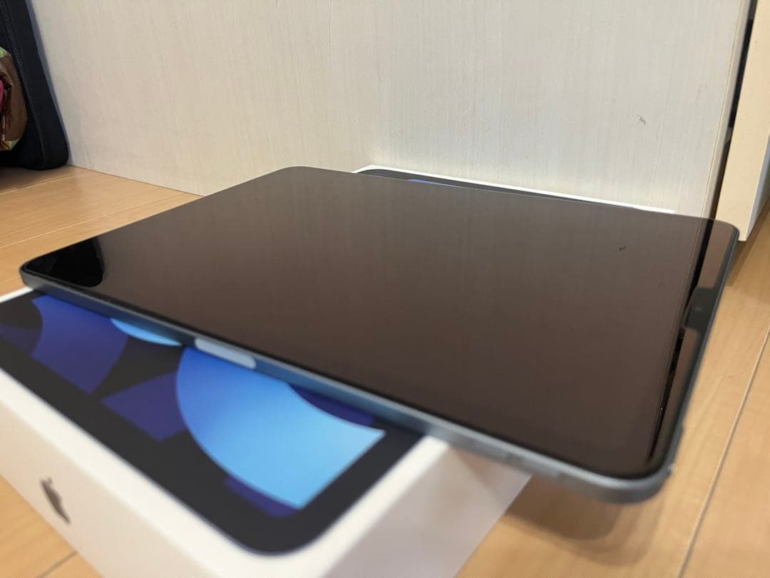 Apple iPad Air4 本体＋ペンシル2世代【少しですが値下げ応じます】