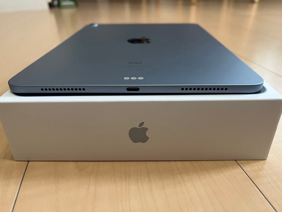 Apple iPad Air4 本体＋ペンシル2世代【少しですが値下げ応じます】