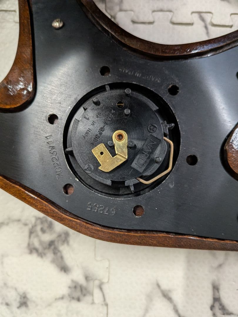 ナルディ　NARDI　ウッドステアリング　当時物　ホーン