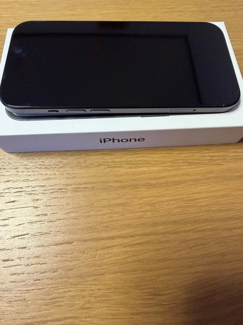 Apple iPhone 15ブラック 256GB