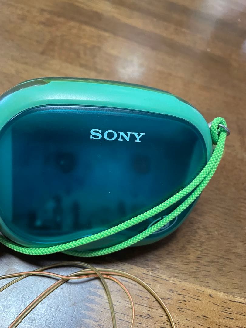 SONY ソニー ウォークマン WM-EQ3 緑色 イヤフォン付き 蓄光 電池式