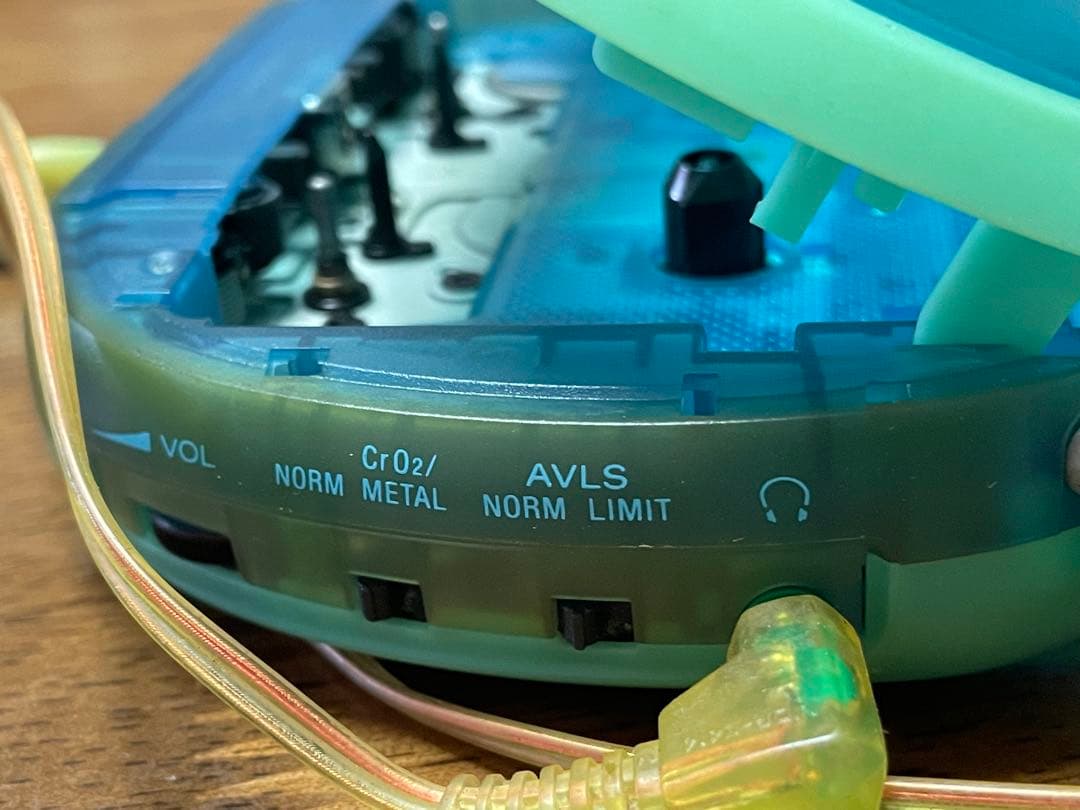 SONY ソニー ウォークマン WM-EQ3 緑色 イヤフォン付き 蓄光 電池式