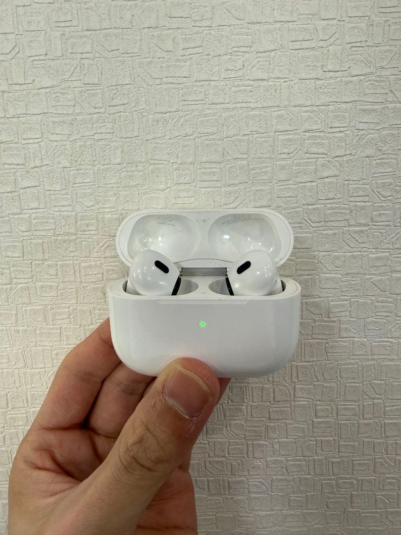 AirPods本体 lightningポート