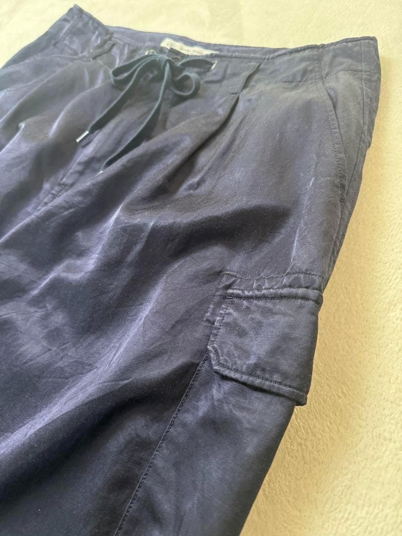 ジャーナルスタンダードラックス　サテンカーゴパンツ　ネイビー　紺色