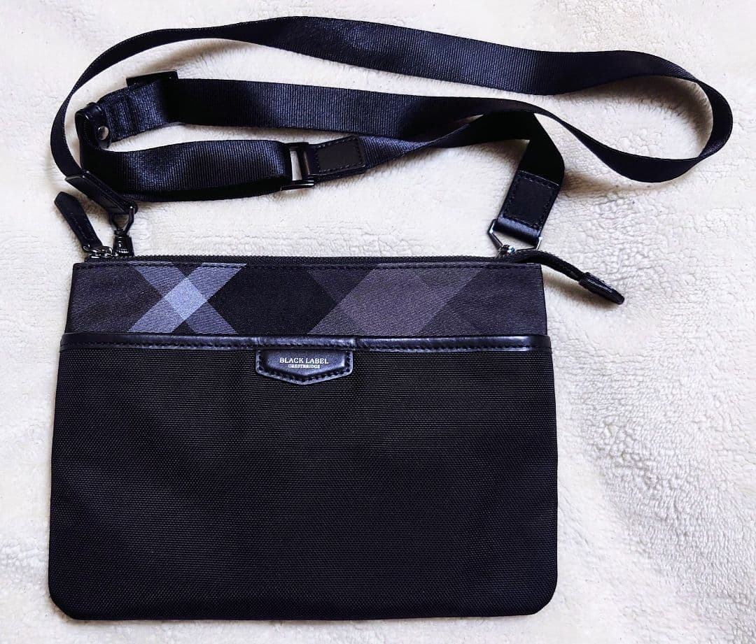 kan_chan ブラックレーベル BLACK LABEL　サコッシュ