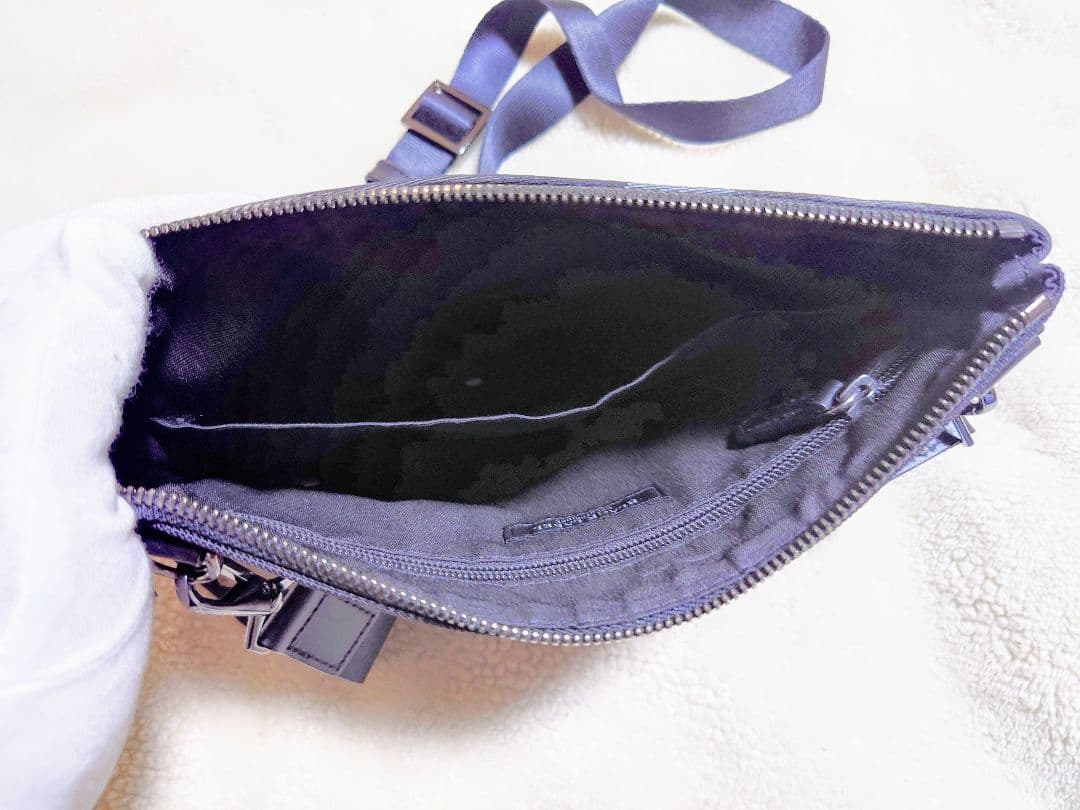 kan_chan ブラックレーベル BLACK LABEL　サコッシュ