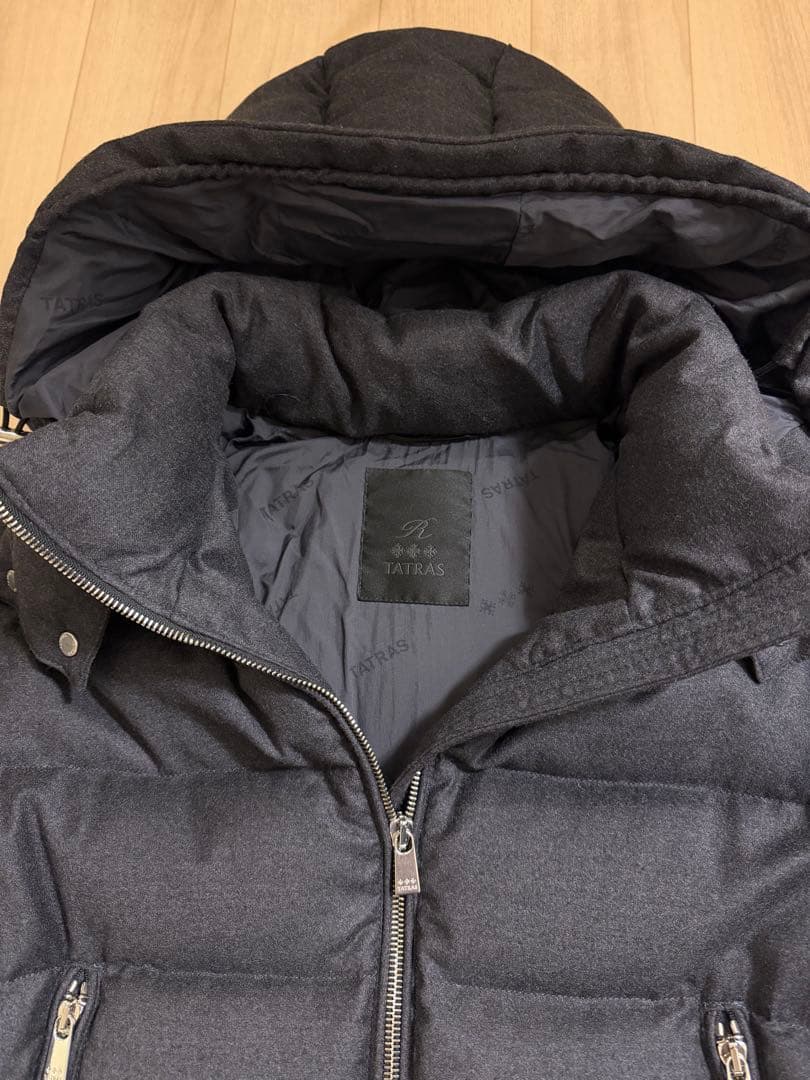極美品 タトラス ドミッツィアーノ Rライン ダウンジャケット 黒 ブラック 1