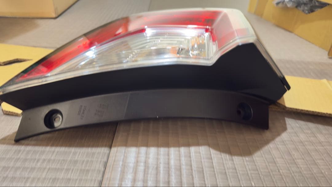 fk7 シビックハッチバック純正テールランプ