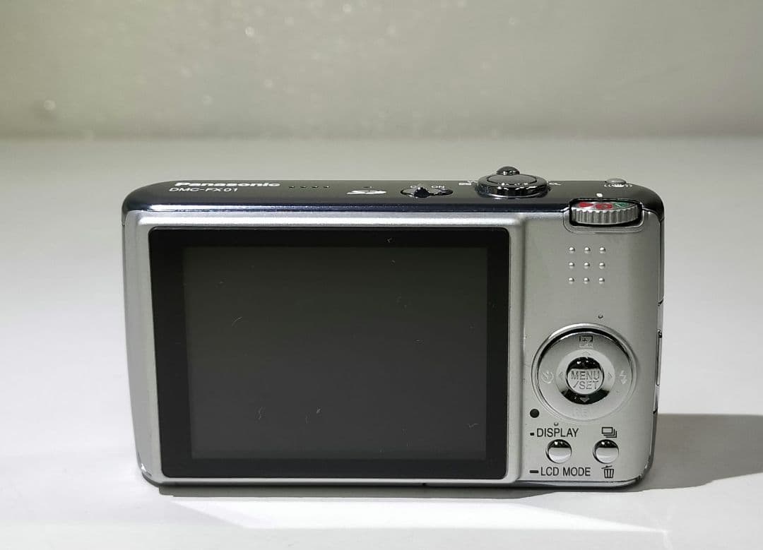 Panasonic LUMIX DMC-FX01 デジタルカメラ デジカメ