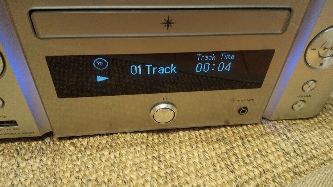 marantz CDレシーバー　M-CR611