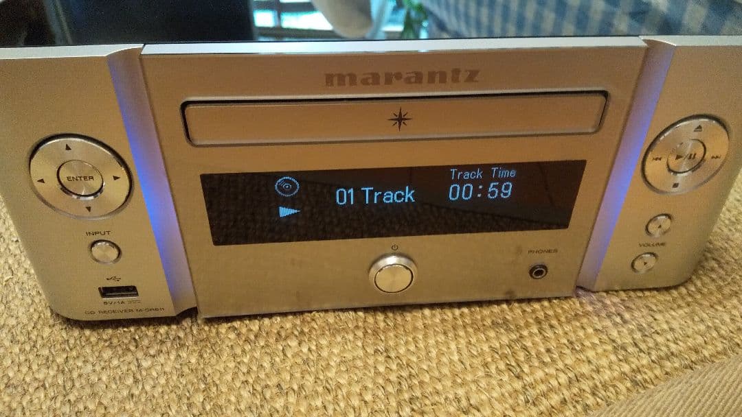 marantz CDレシーバー　M-CR611