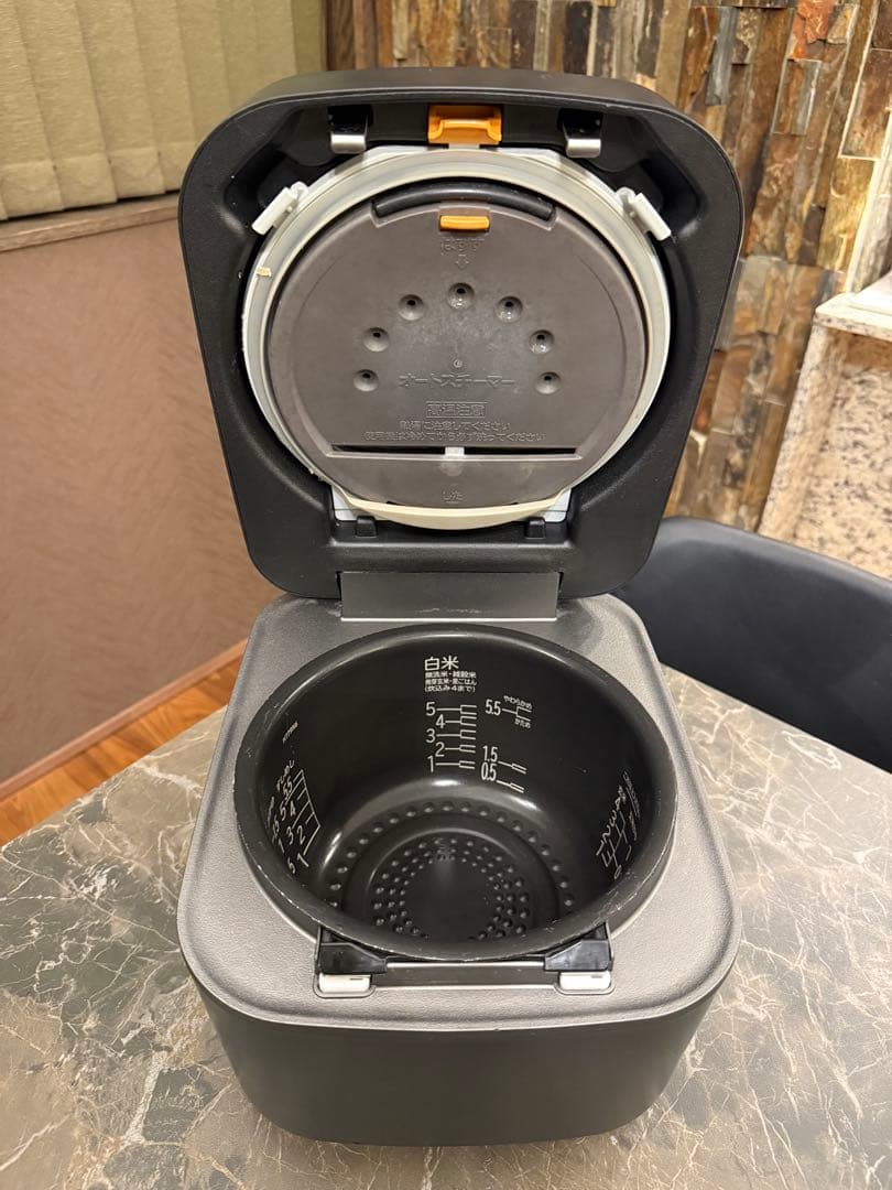 ゆい HITACHI IH炊飯器 RZ-W100DM