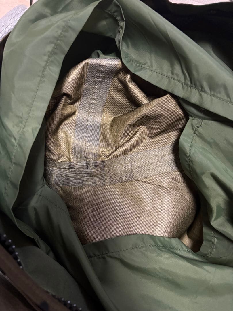 【極美品】米軍実物 ECWCS ゴアテックスパーカー 1st 後期 M-R