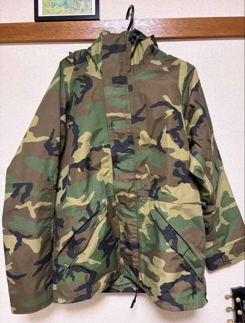 【極美品】米軍実物 ECWCS ゴアテックスパーカー 1st 後期 M-R