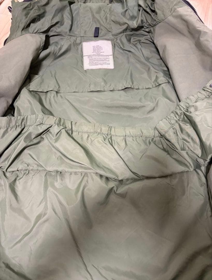 【極美品】米軍実物 ECWCS ゴアテックスパーカー 1st 後期 M-R