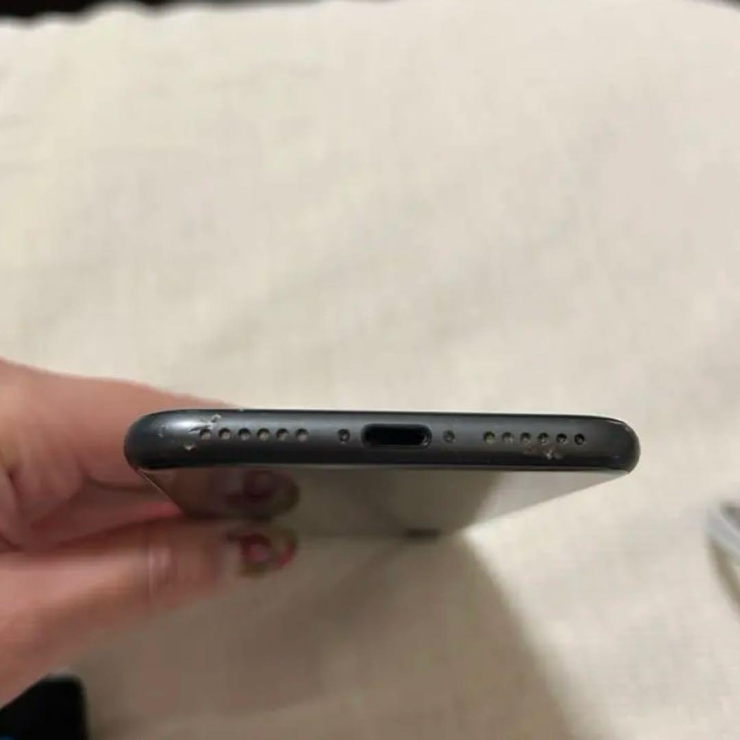 iPhone8本体SIMフリー【値下げ中】