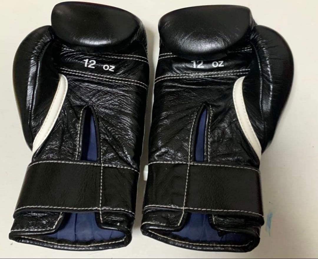 Winning ボクシンググローブ 12 oz 黒