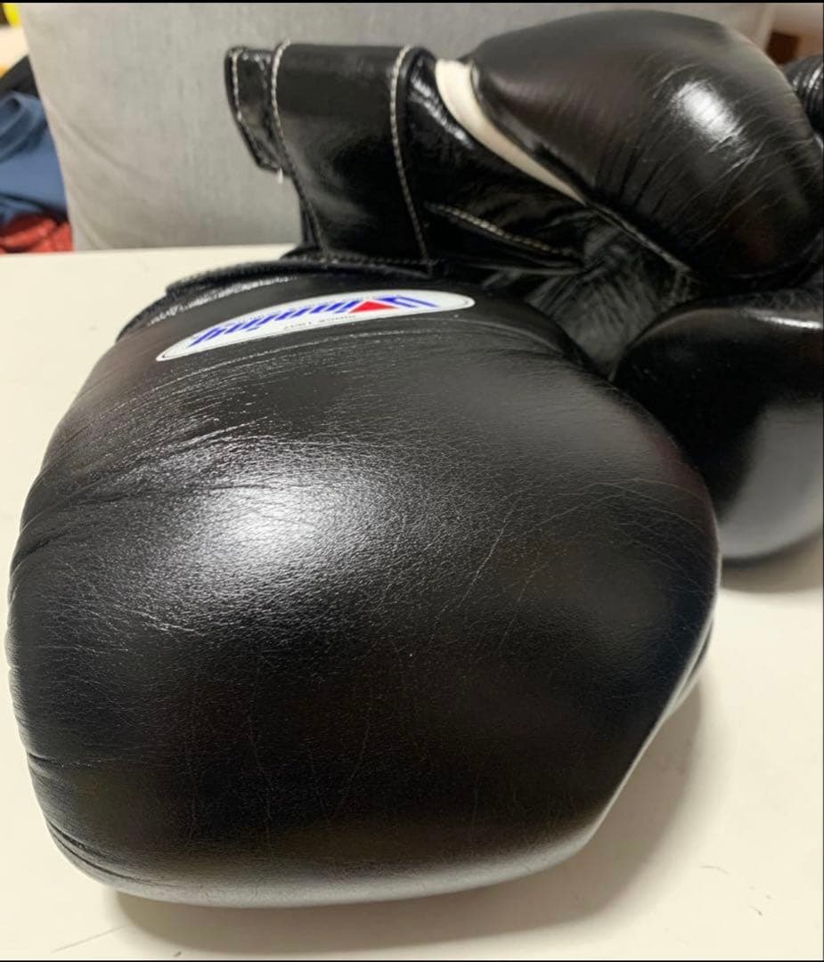 Winning ボクシンググローブ 12 oz 黒
