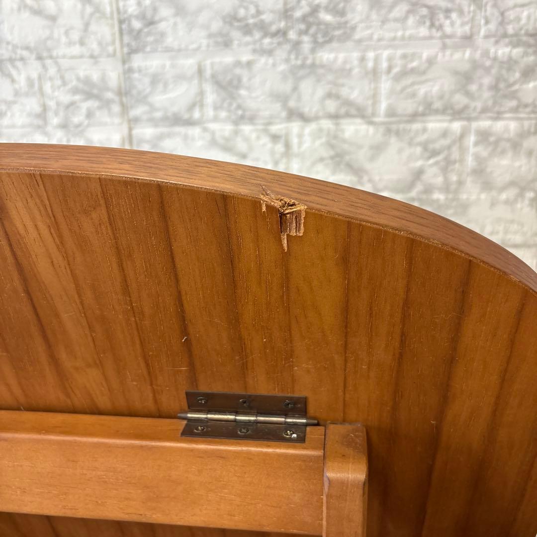 【ドレッサー・鏡台】カリモク家具　鏡　コンセントあり