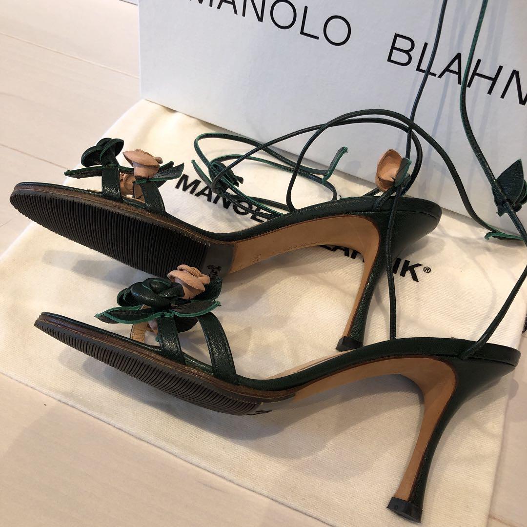 マノロブラニク　　レースアップサンダル