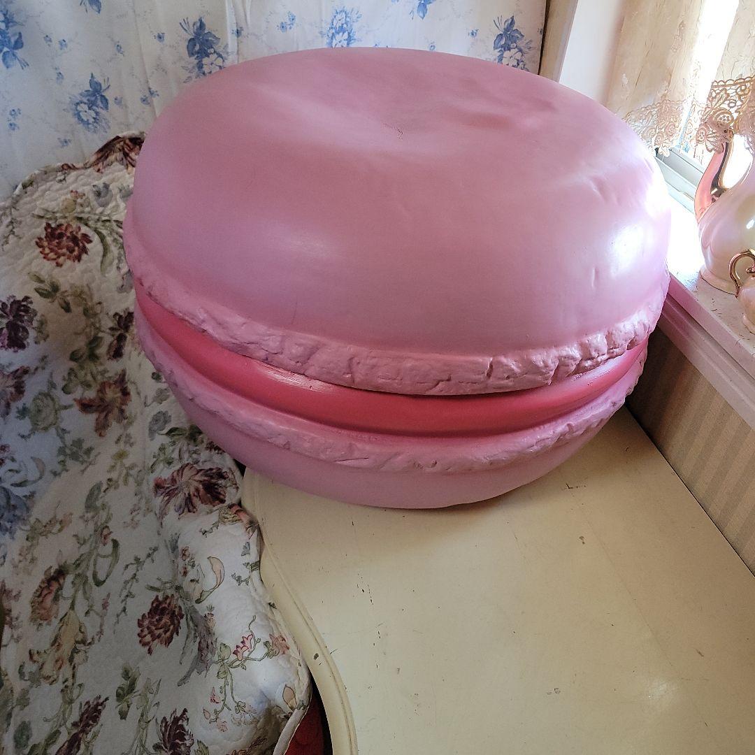 巨大マカロン型オブジェ　椅子　スツール　　公共施設展示使用品　キズ等あり