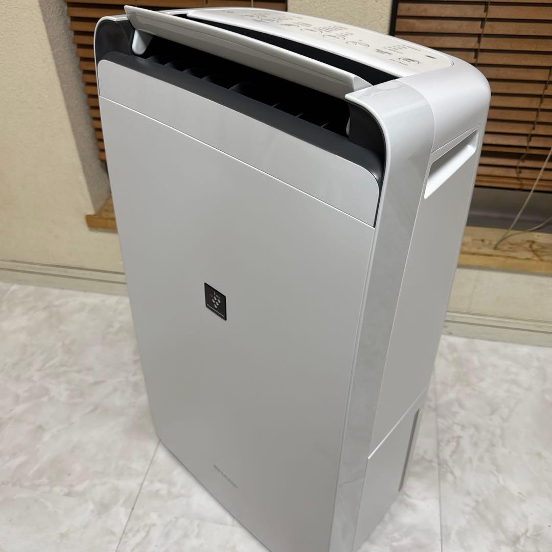 ほぼ未使用 SHARP 衣類乾燥除湿機 コンプレッサー方式 15畳/30畳