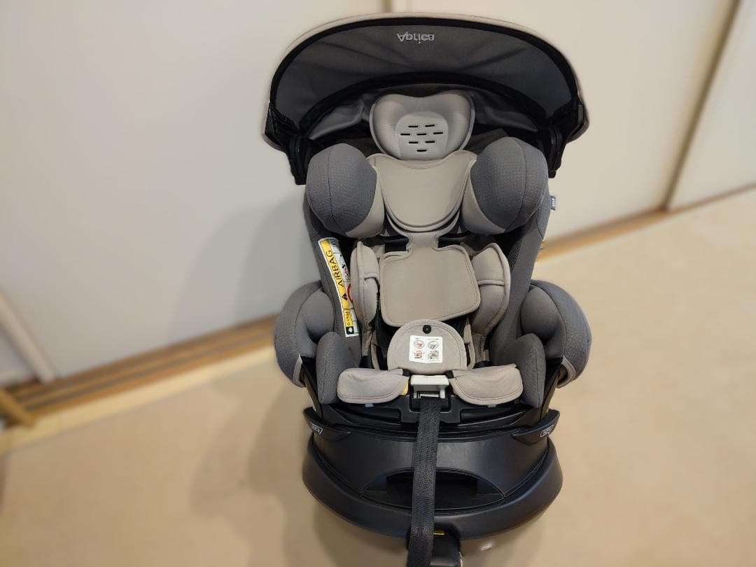 チャイルドーシート美品 Aprica フラディア ISOFIX セーフティー