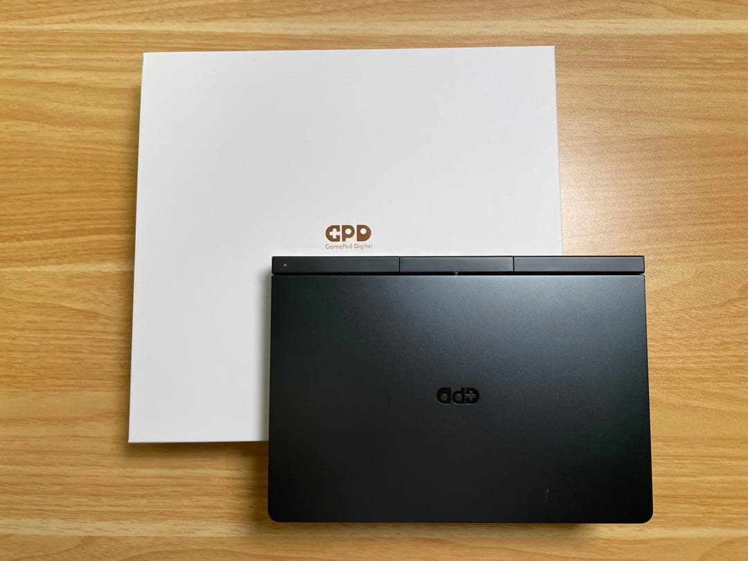 ミニPC GPD Pocket4 (Ryzen AI 9 HX 370/64GB/2TB)