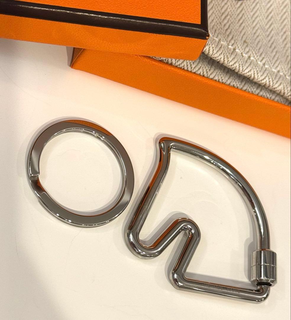 Hermes エルメス シュバル キーリング チャーム シルバー メタル