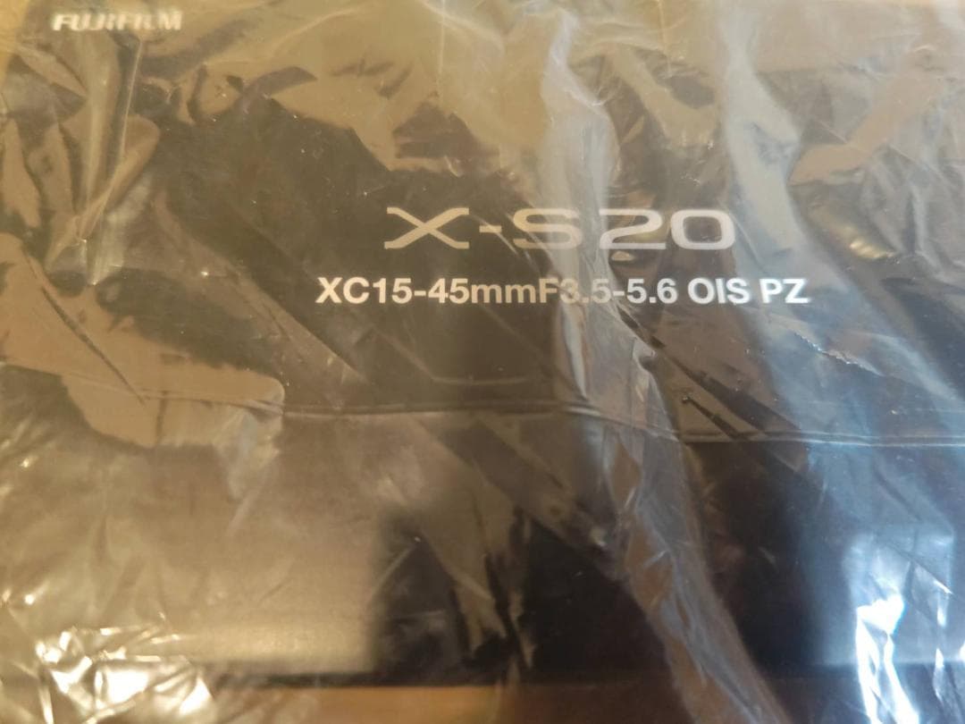 Fujifilm X-S20 XC15-45mmレンズ付き