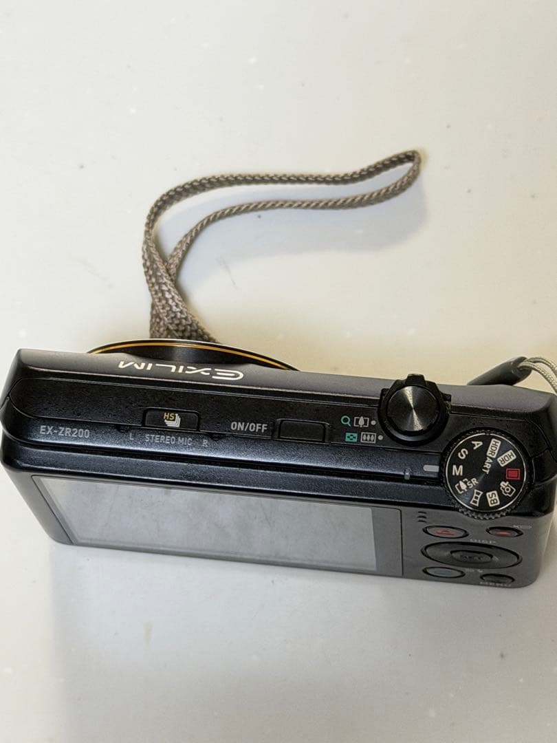 CASIO EX-ZR200 コンパクトデジタルカメラ