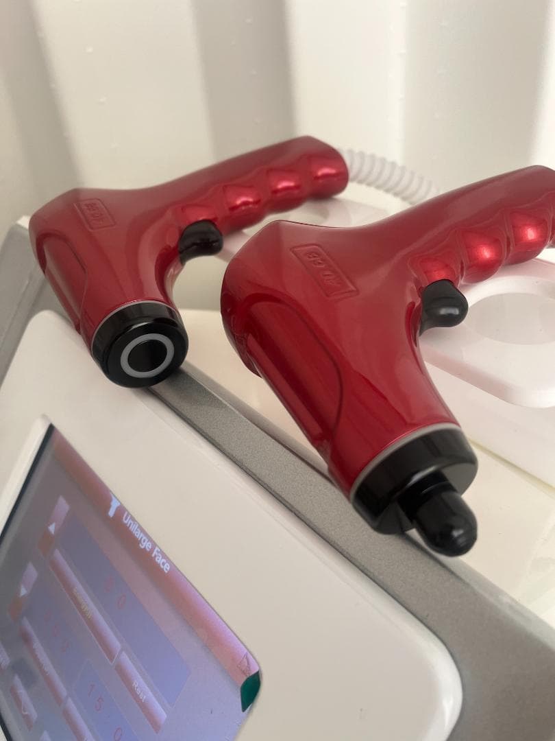 最新40.68MHzのRF高周波機器【シワ、たるみ、ほうれい線改善】220万円→