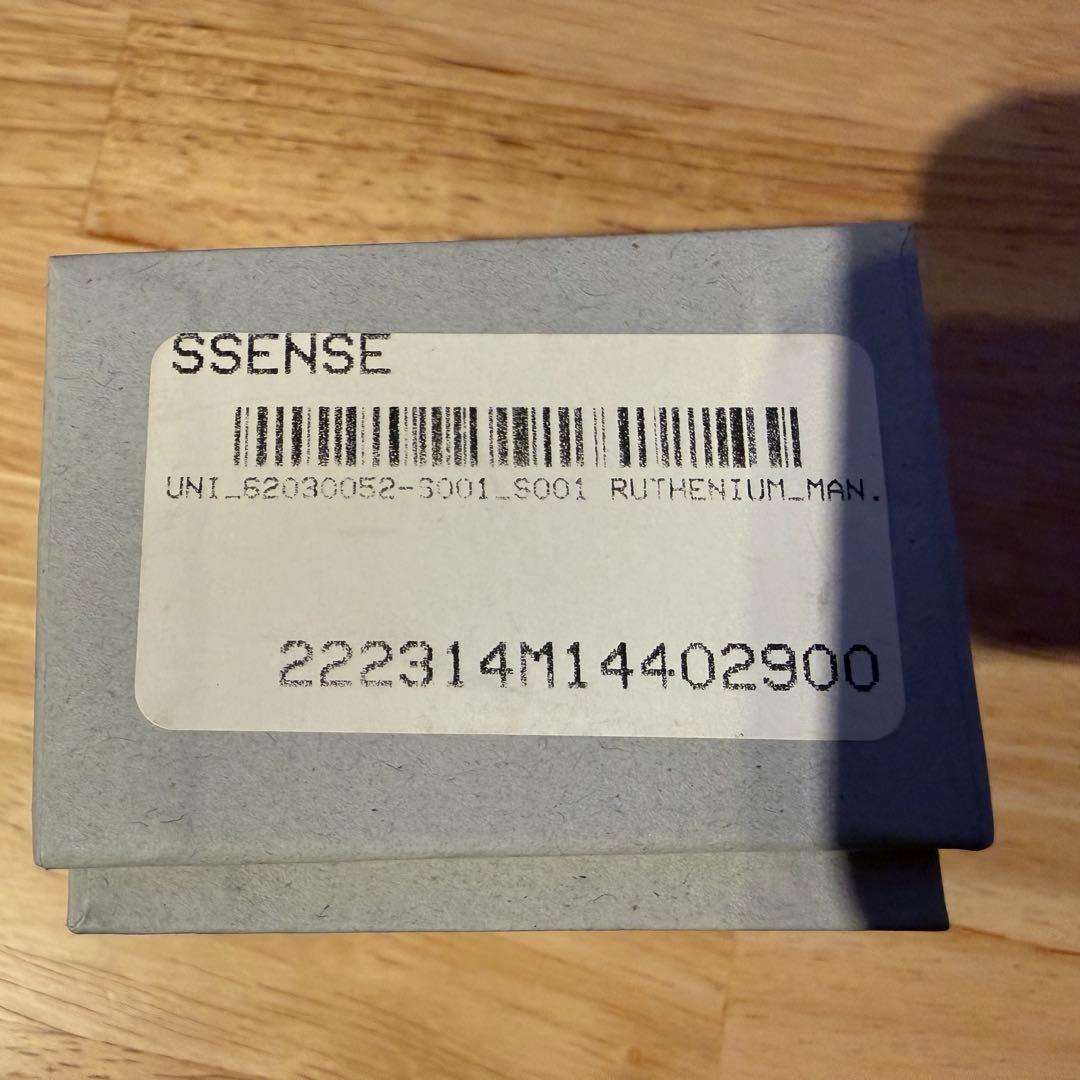 Vivienne Westwood ブラックフープピアス