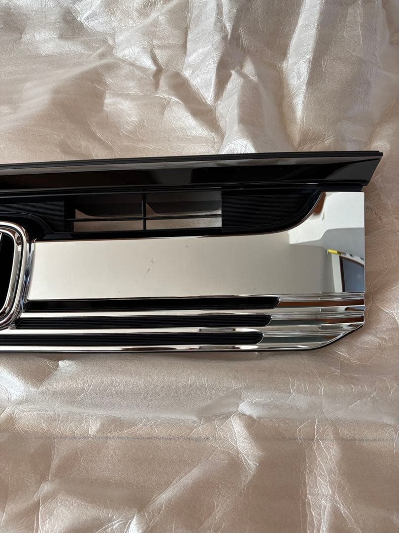 N-BOXスラッシュ純正フロントグリル