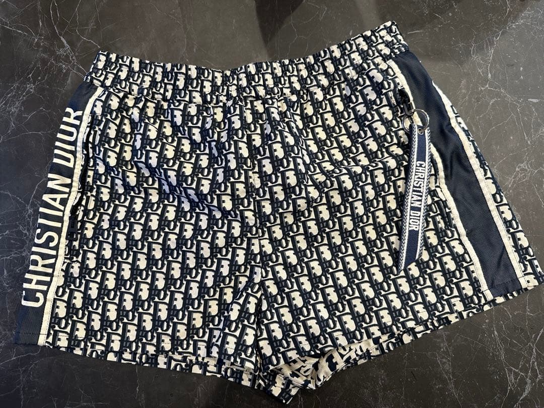 Christian Dior ロゴパターンショートパンツ