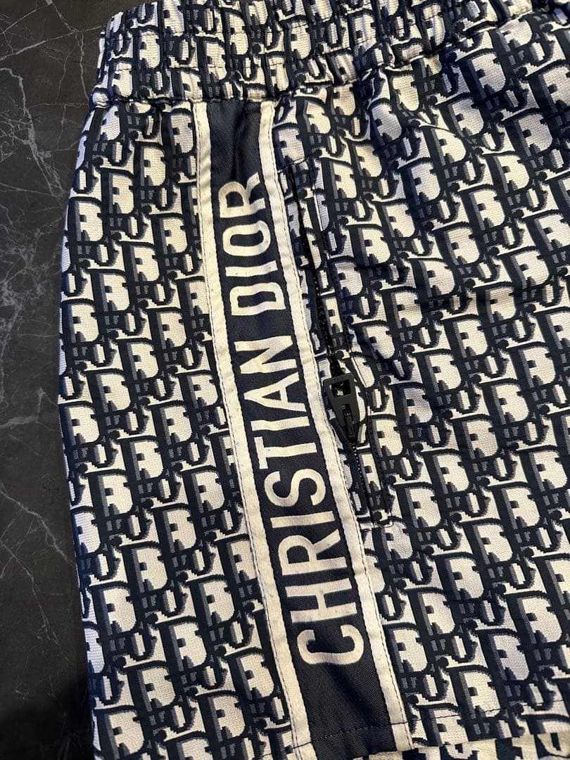 Christian Dior ロゴパターンショートパンツ