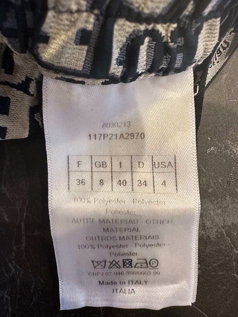 Christian Dior ロゴパターンショートパンツ